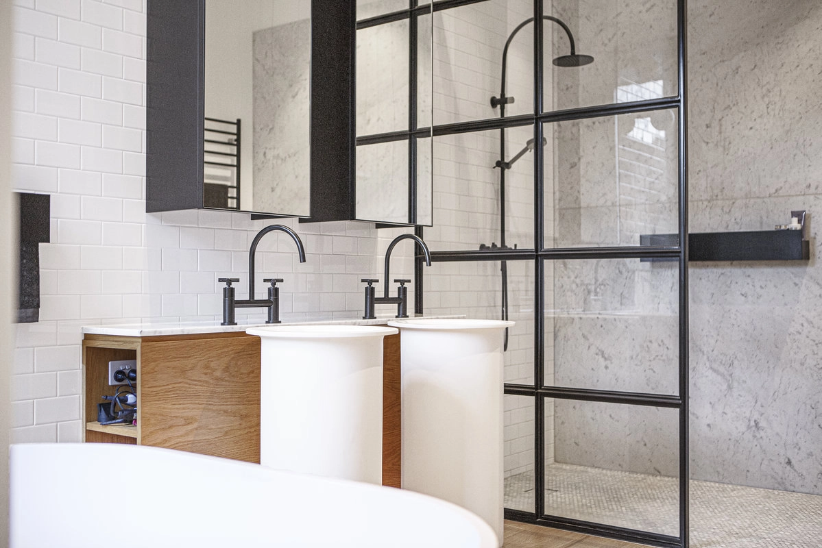 Łazienka w stylu loft - jak urządzić?